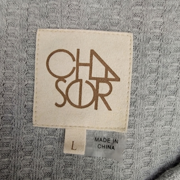 Chaser Sz L Waffle Knit Thermal Top Button Cuffs Long sleeve Gray - Picture 7 of 9